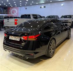 نيسان ألتيما